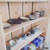 DIYでお気に入りの食器棚を製作。頂いた信楽焼食器を並べて見せる収納